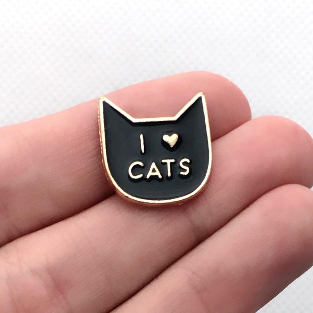 Tiny Kitty Pin